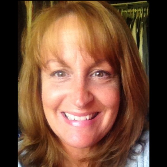 Meet your Posher, Jan - Picture 1 of 2